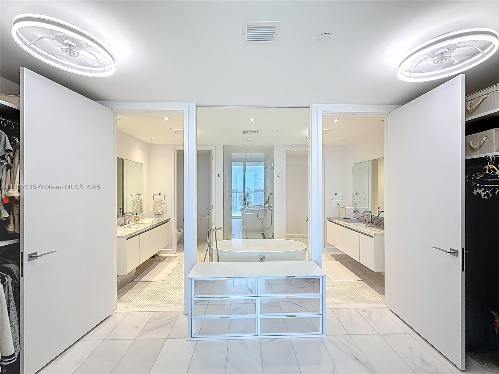 ESCOTTONIA PARK - Residential