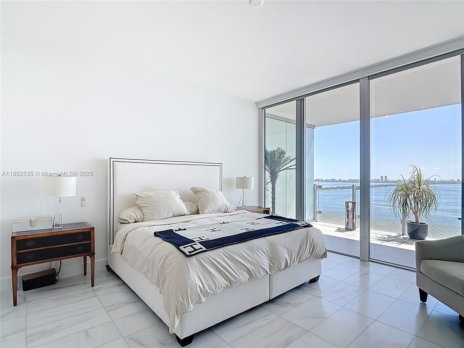 ESCOTTONIA PARK - Residential