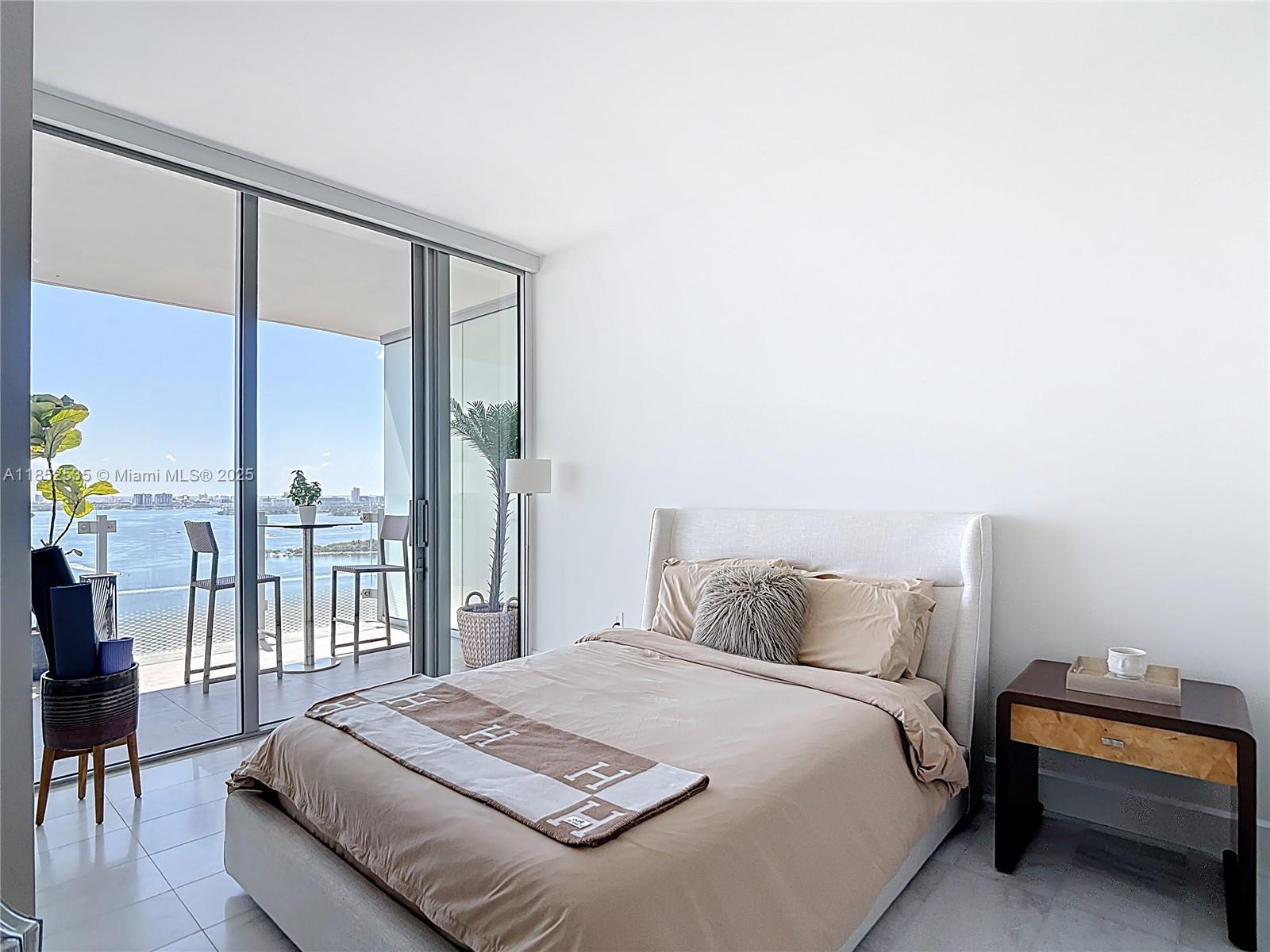 ESCOTTONIA PARK - Residential