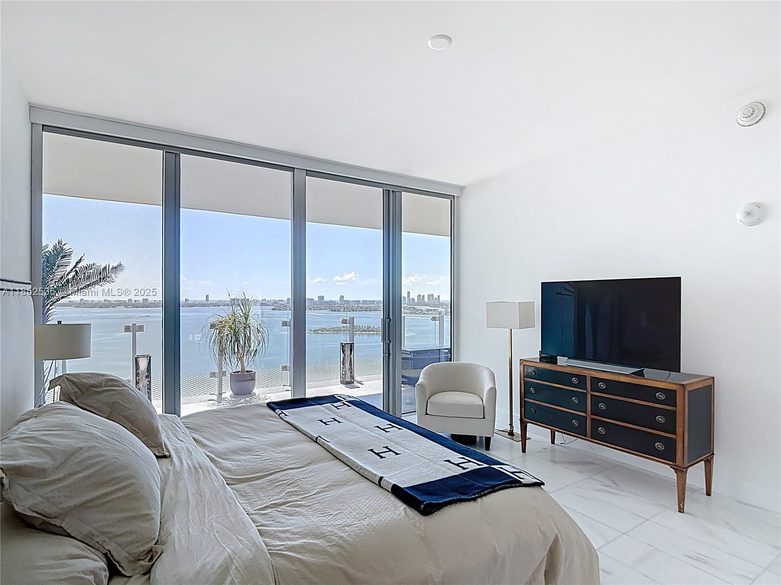 ESCOTTONIA PARK - Residential