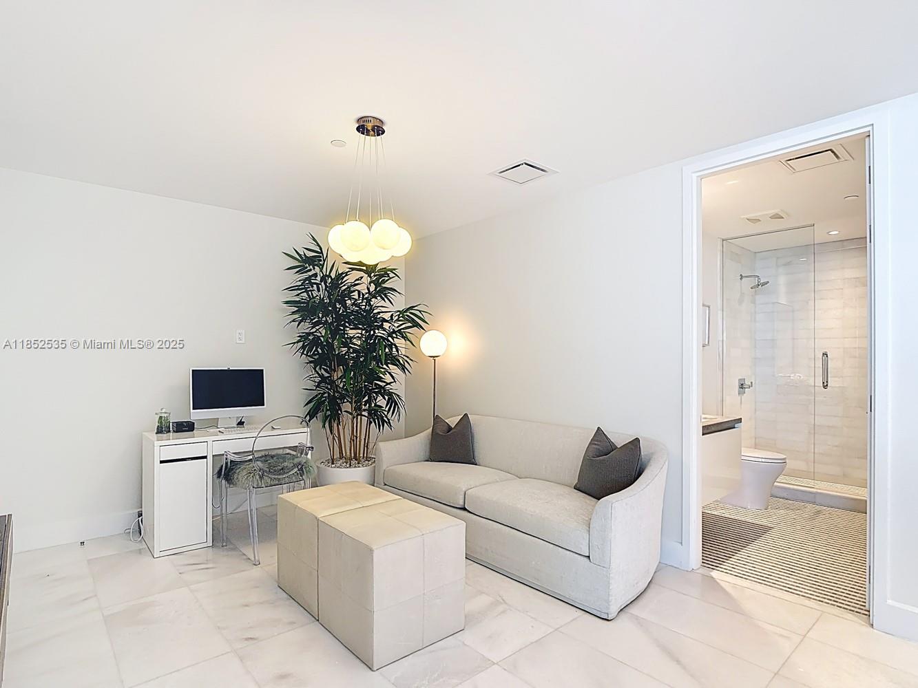 ESCOTTONIA PARK - Residential