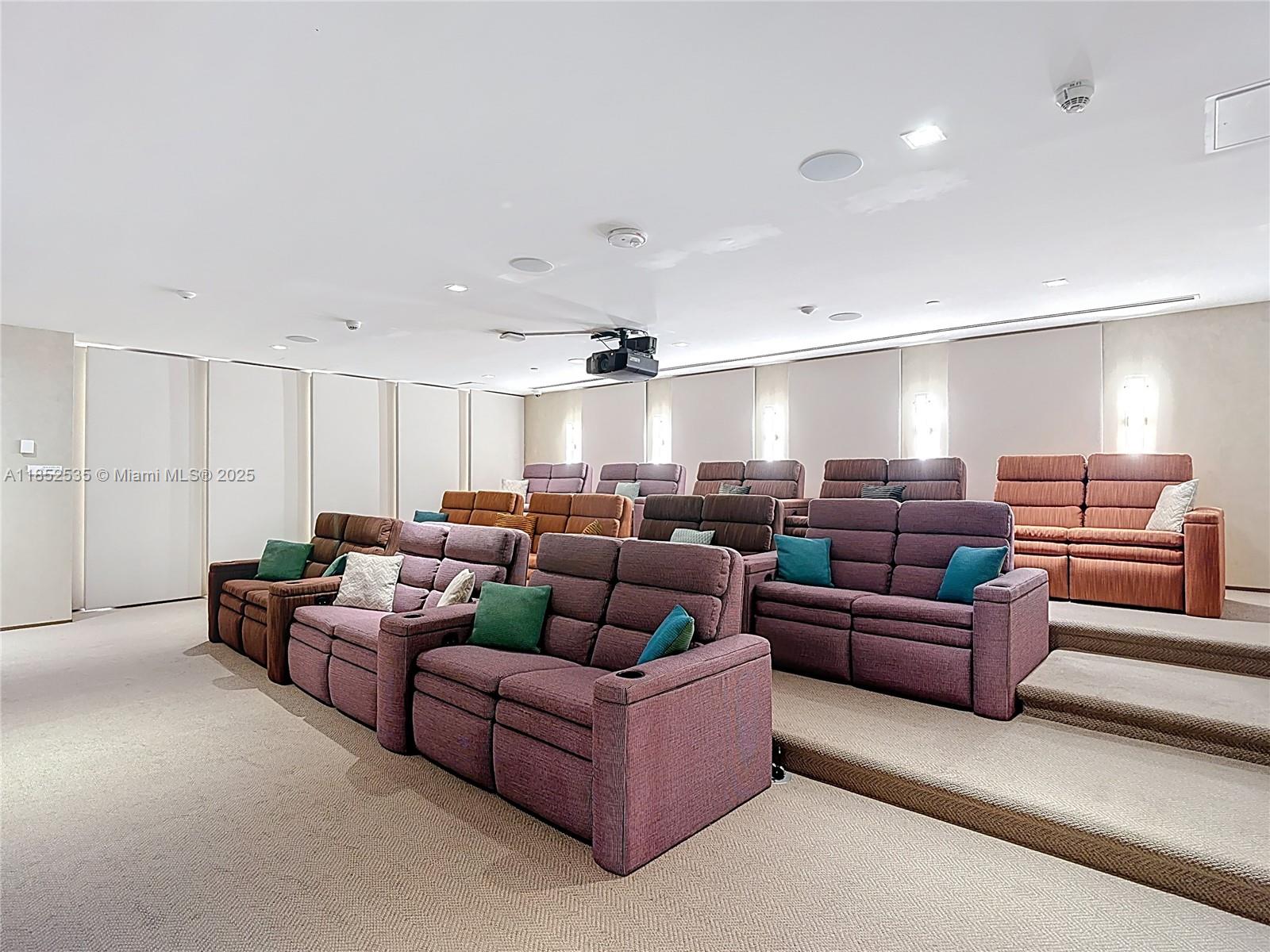 ESCOTTONIA PARK - Residential