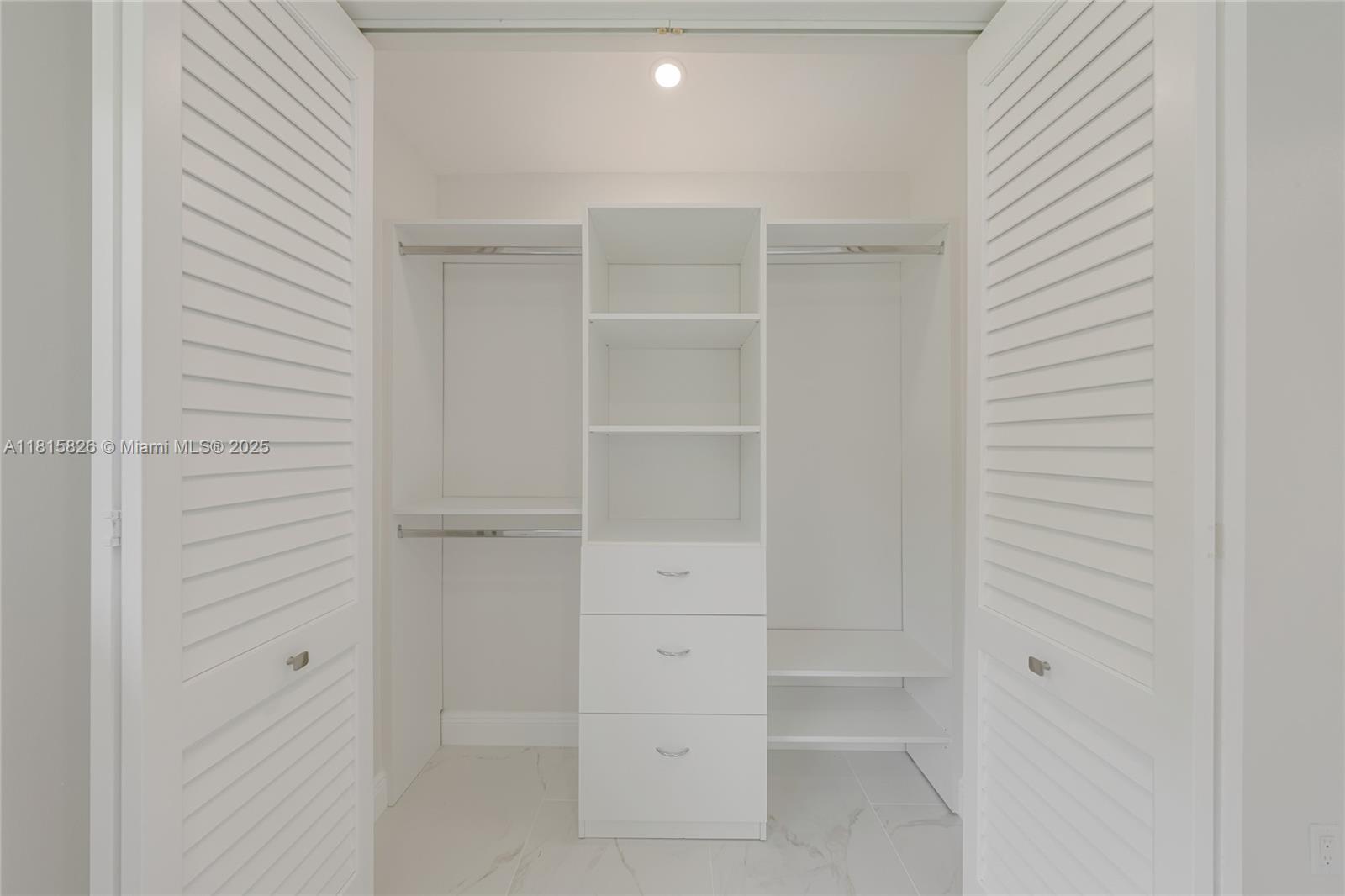 CAROL HILL ESTS - Residential Lease