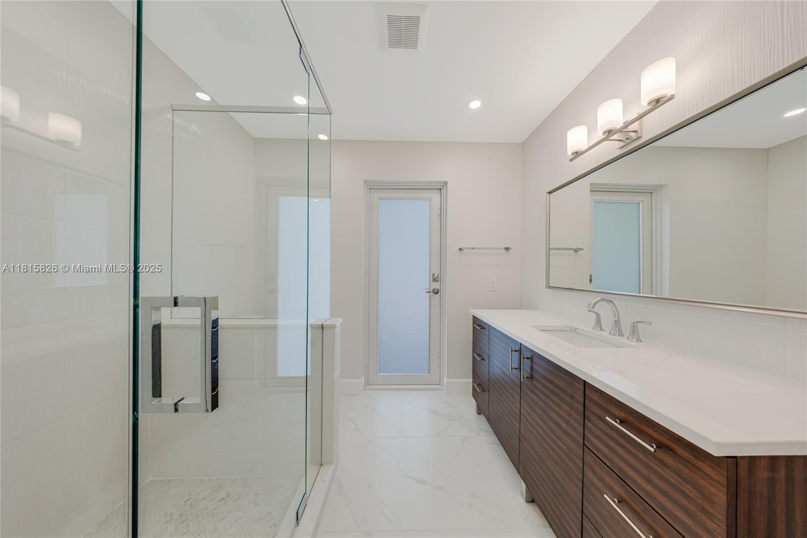 CAROL HILL ESTS - Residential Lease