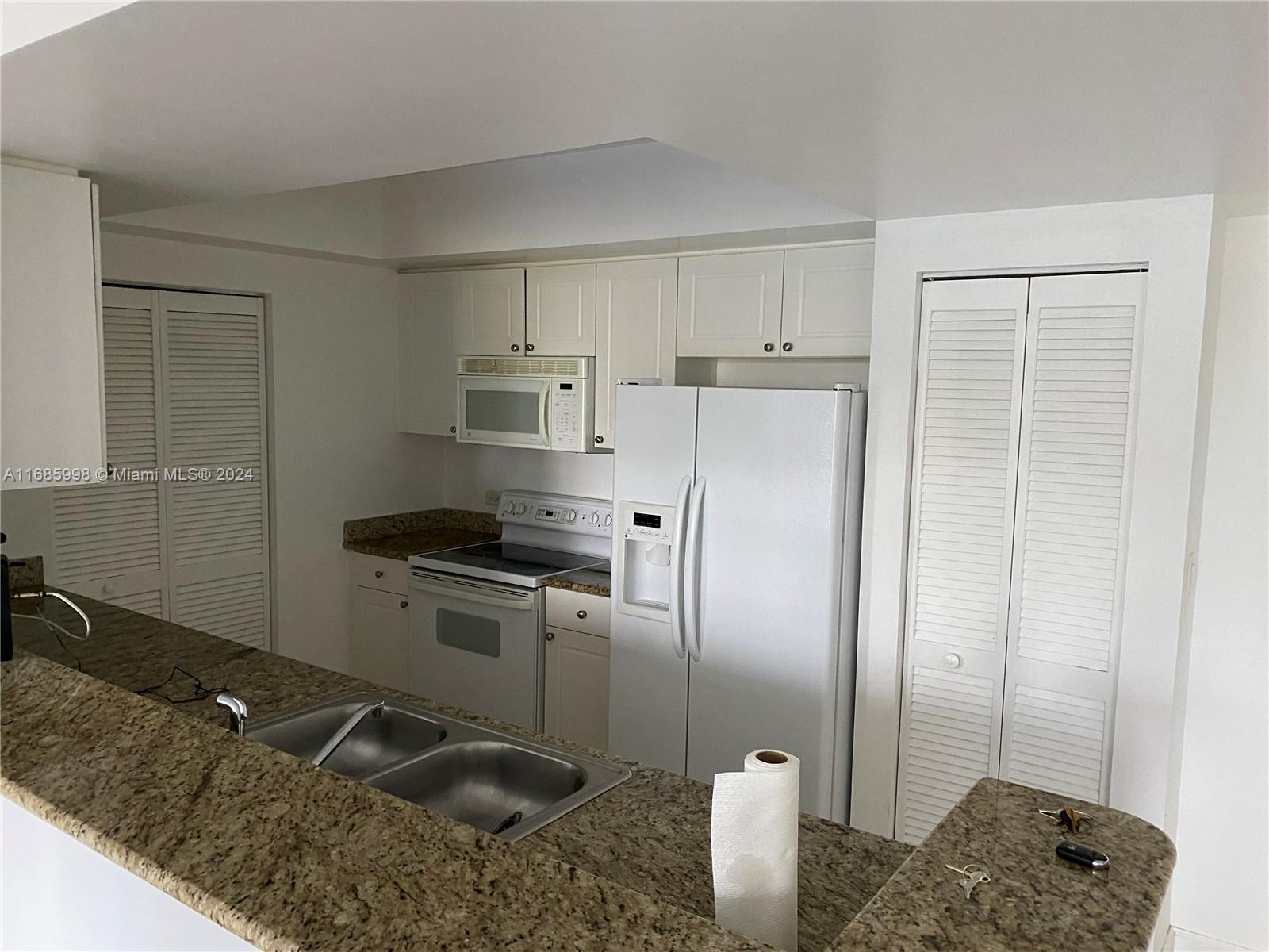 19501 W Country Club Dr 315, Aventura, Miami-Dade County, Florida - 2 Bedrooms  
2 Bathrooms - 