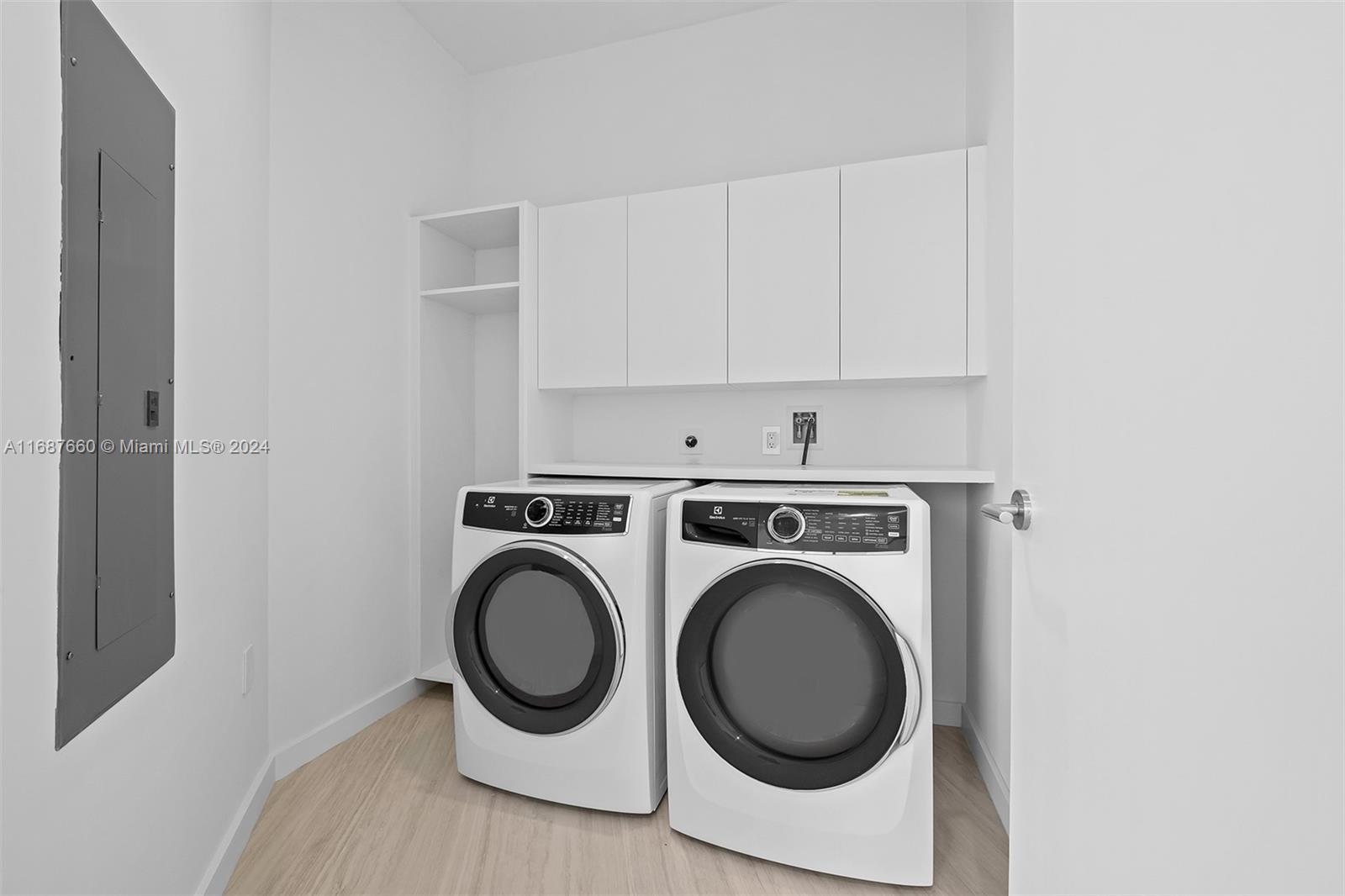 PARAMOUNT MIAMI WORLDCENT - Residential