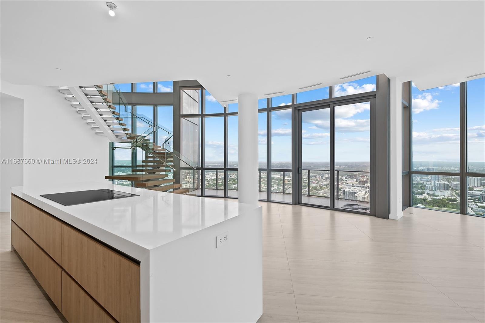 PARAMOUNT MIAMI WORLDCENT - Residential