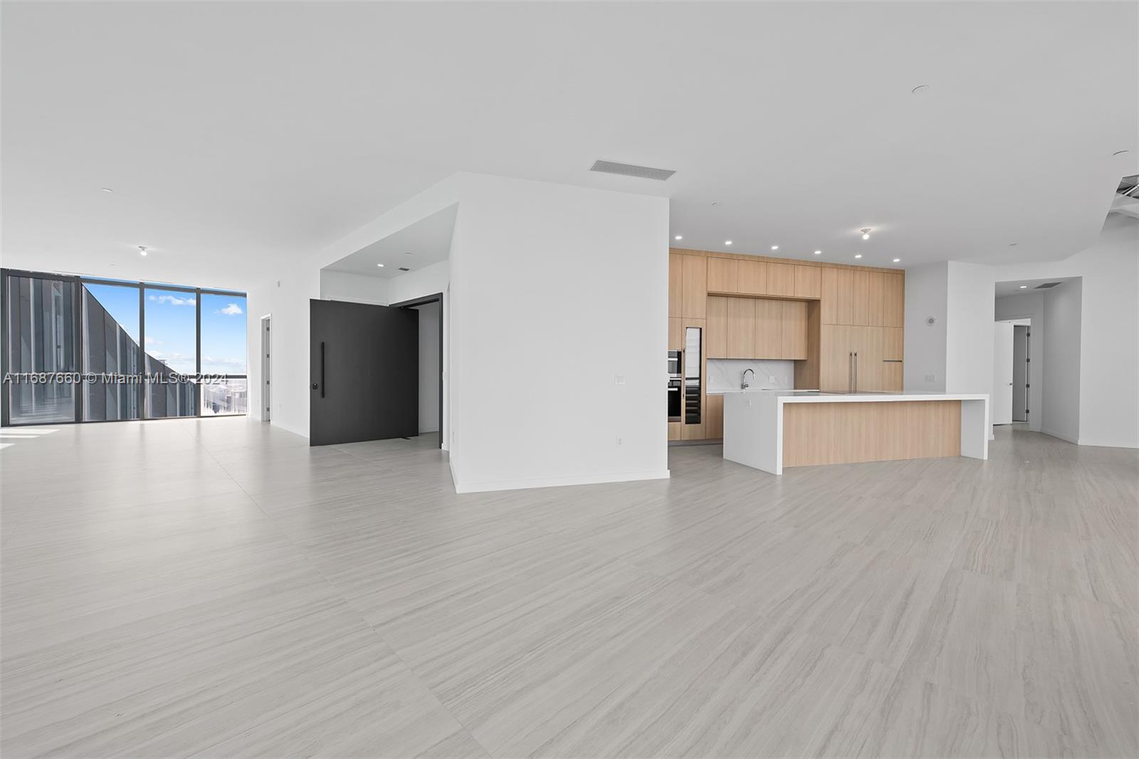 PARAMOUNT MIAMI WORLDCENT - Residential