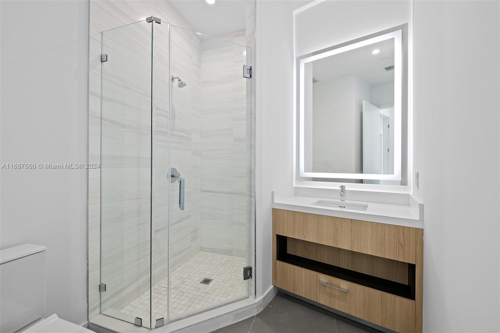 PARAMOUNT MIAMI WORLDCENT - Residential