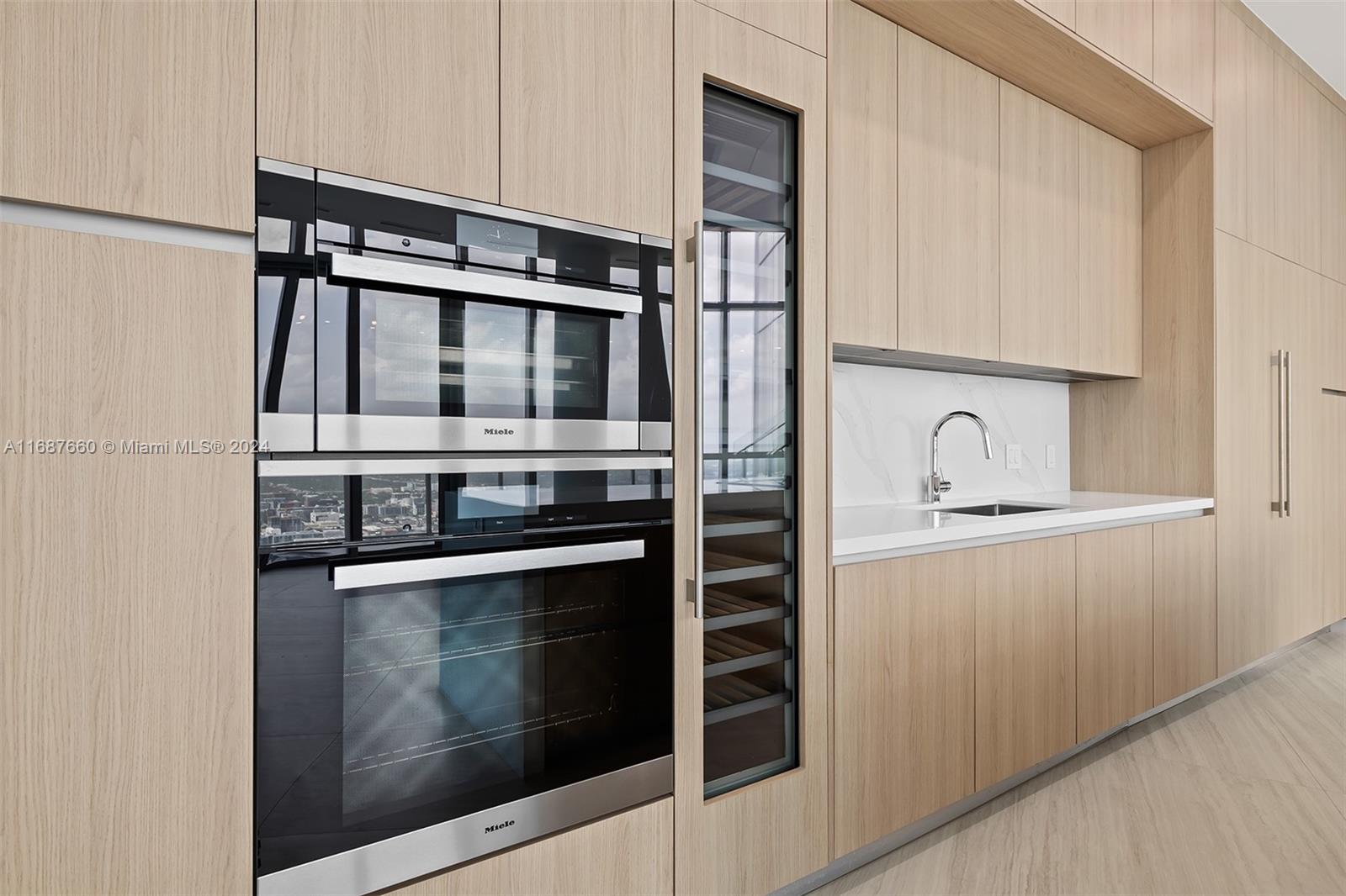 PARAMOUNT MIAMI WORLDCENT - Residential