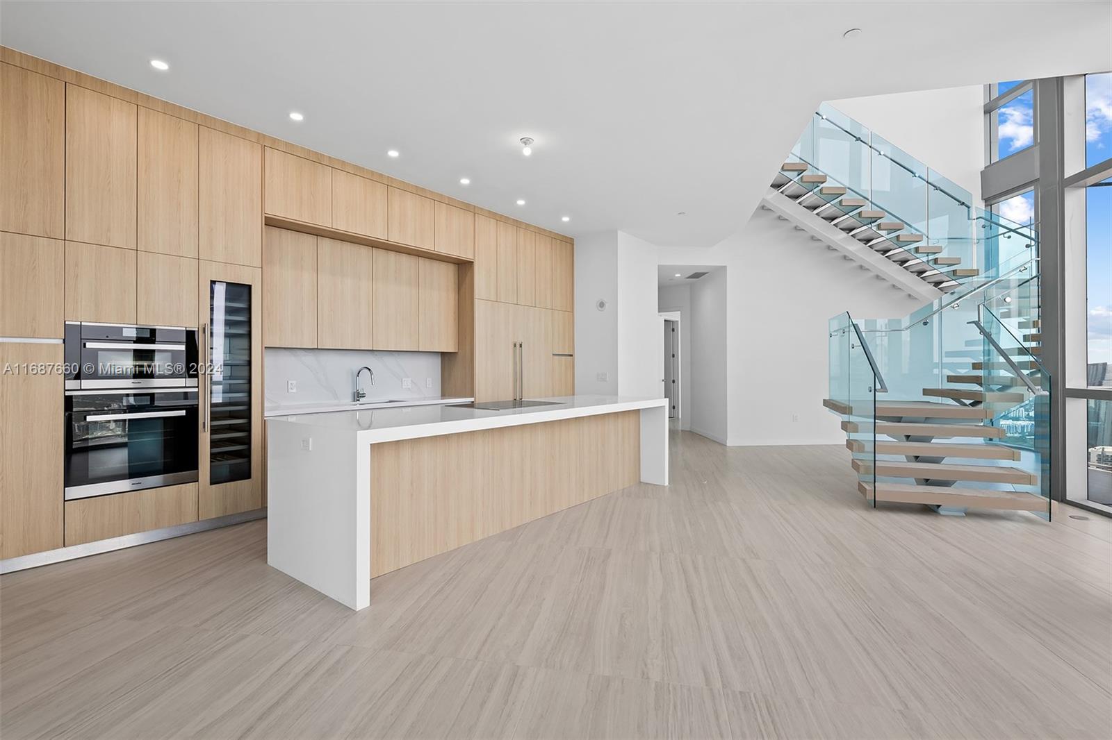 PARAMOUNT MIAMI WORLDCENT - Residential