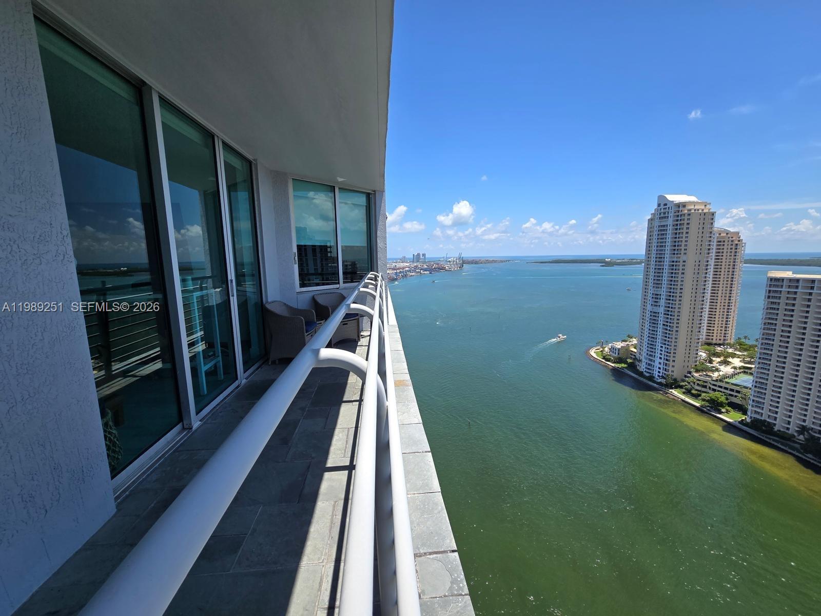 325 S Biscayne Blvd