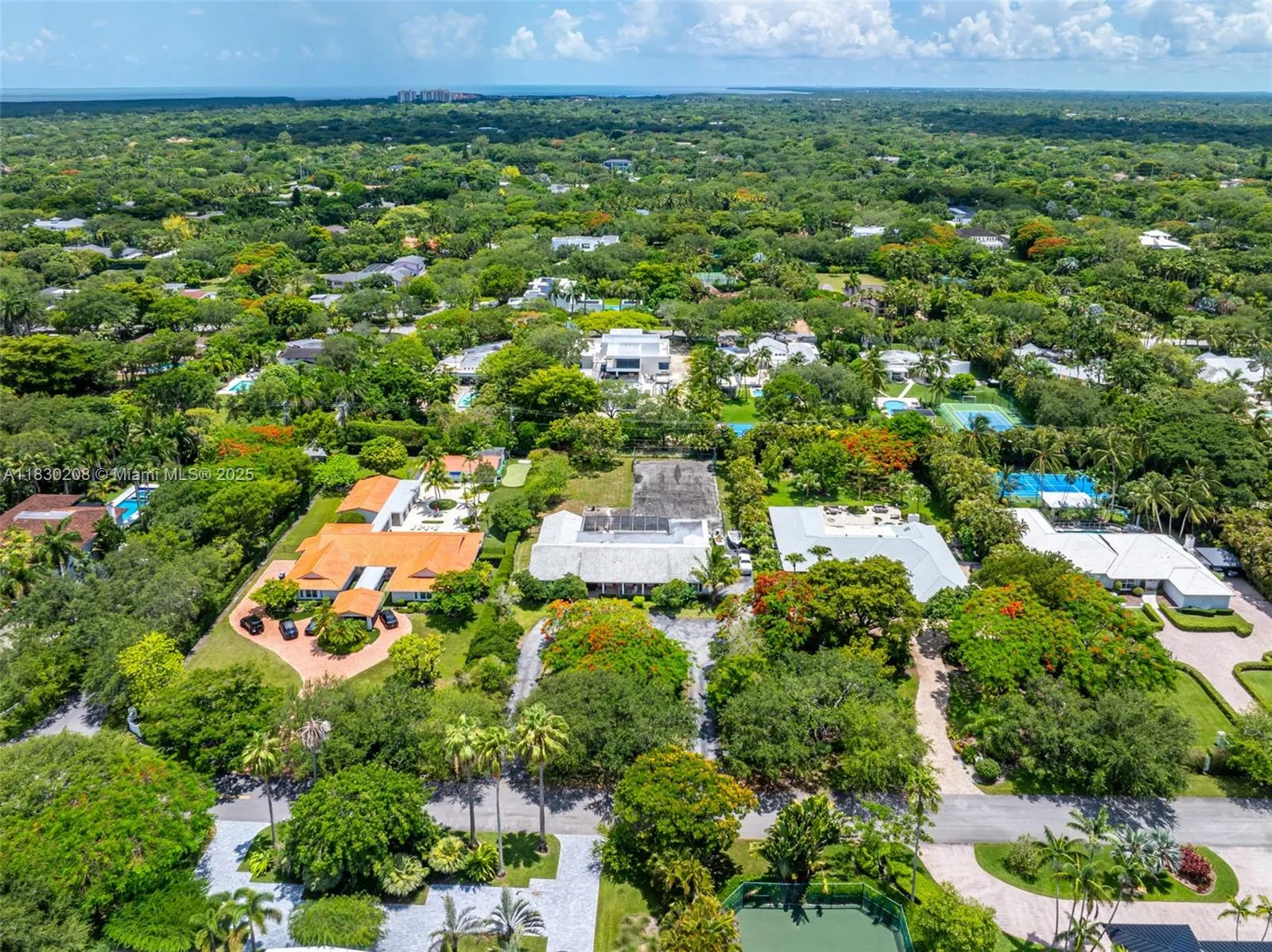 Pinecrest, Florida 33156, United States, 6 Bedrooms Bedrooms, ,4 BathroomsBathrooms,Residential,Active,160268