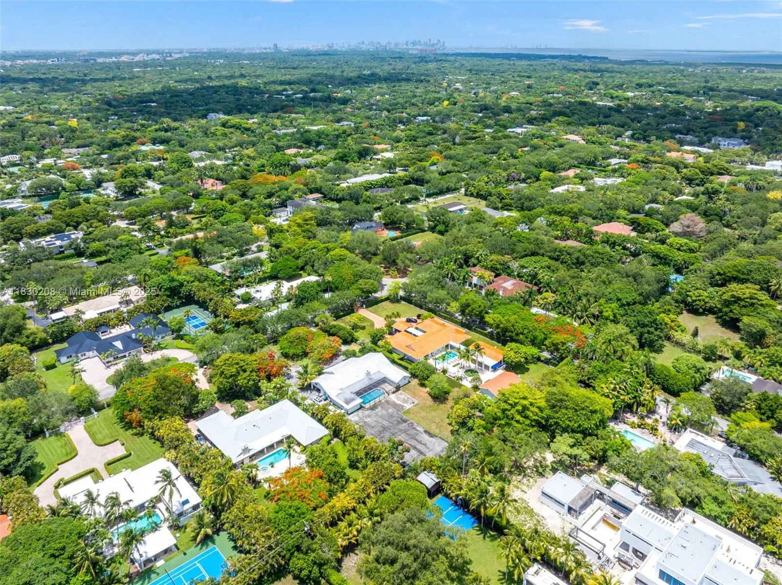 Pinecrest, Florida 33156, United States, 6 Bedrooms Bedrooms, ,4 BathroomsBathrooms,Residential,Active,160268