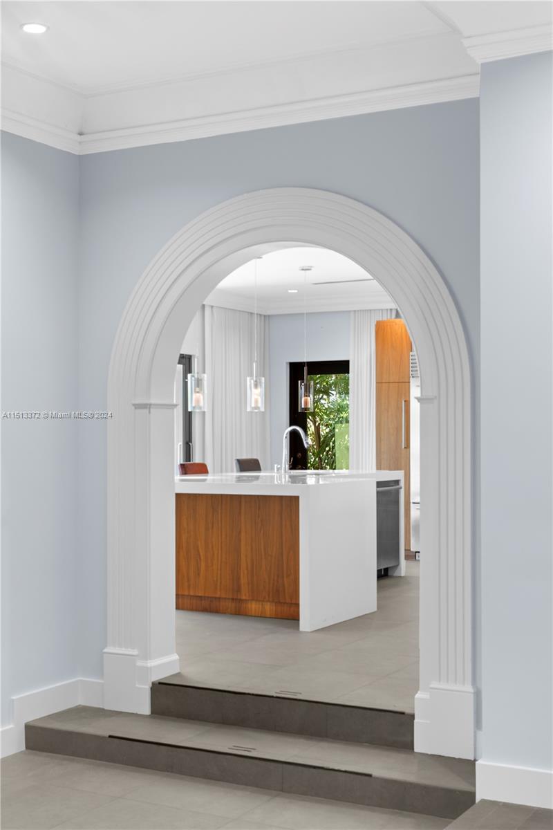 SAN MARINO ISLAND - Residential