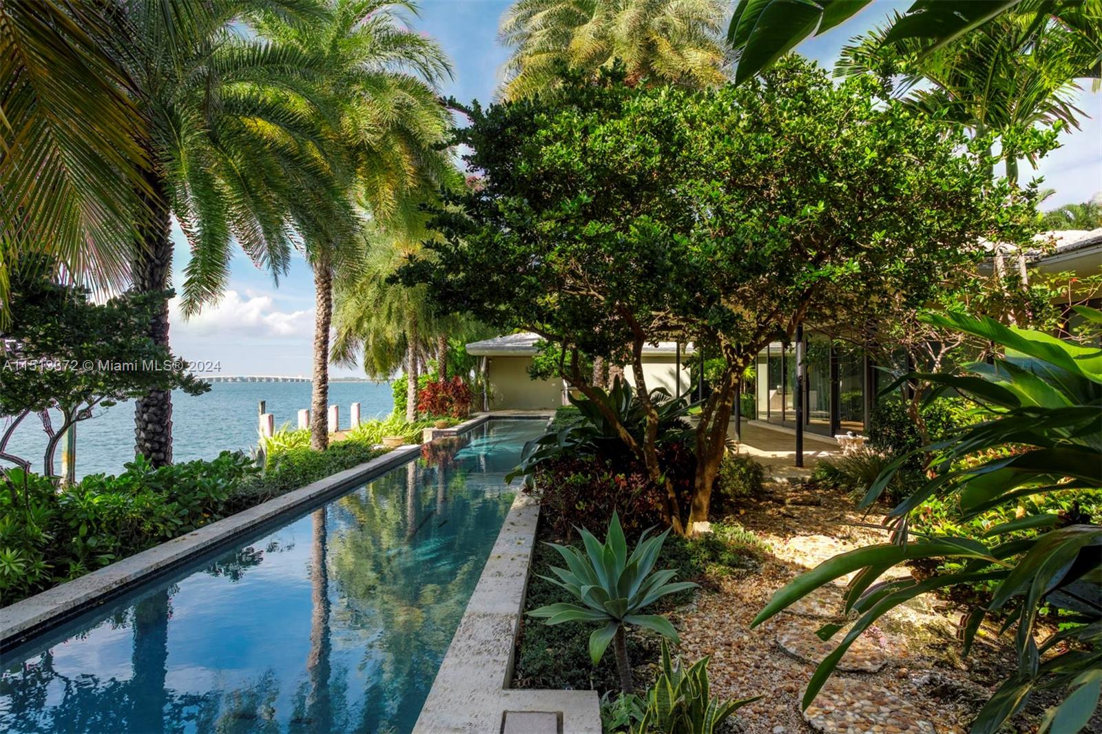 SAN MARINO ISLAND - Residential