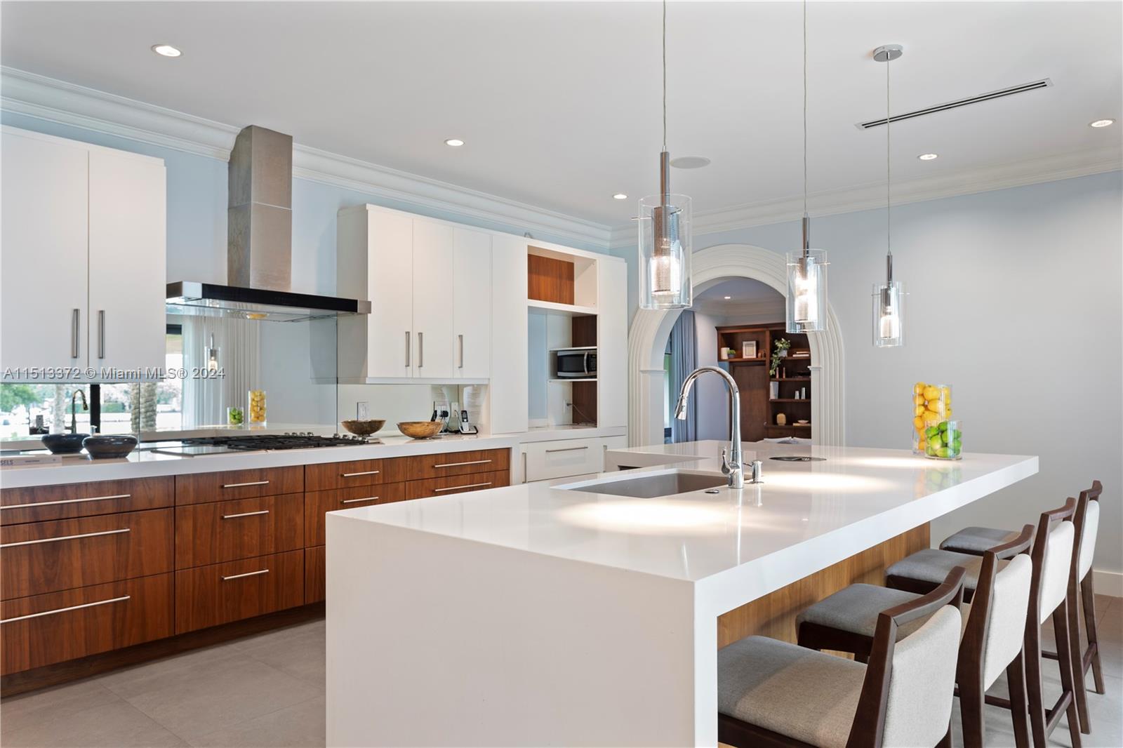 SAN MARINO ISLAND - Residential