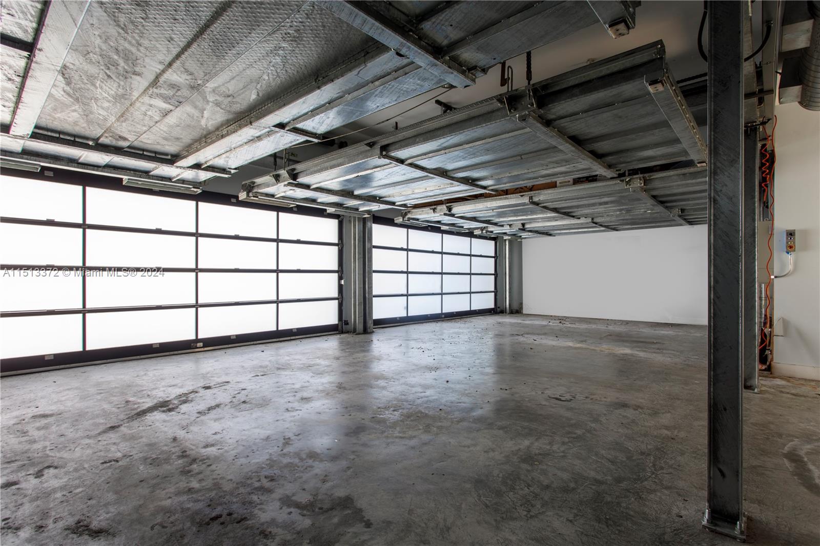 SAN MARINO ISLAND - Residential