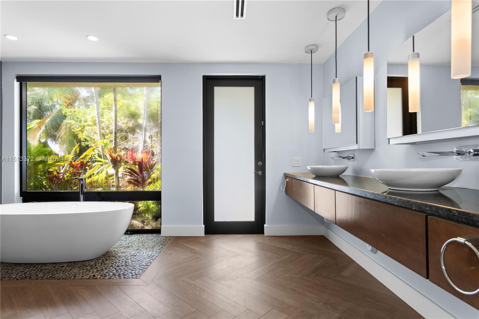 SAN MARINO ISLAND - Residential