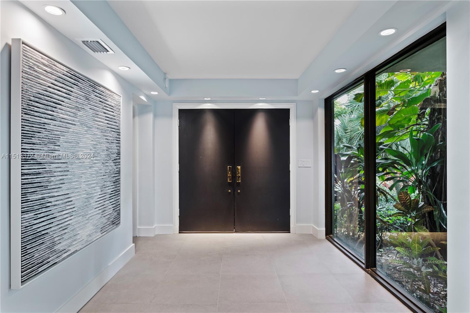 SAN MARINO ISLAND - Residential