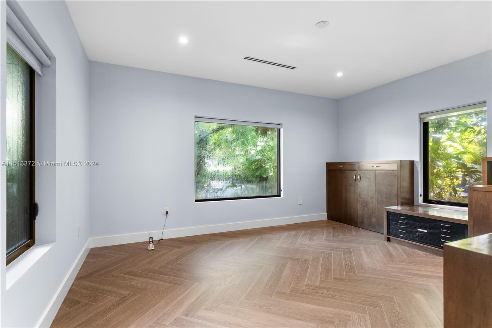 SAN MARINO ISLAND - Residential