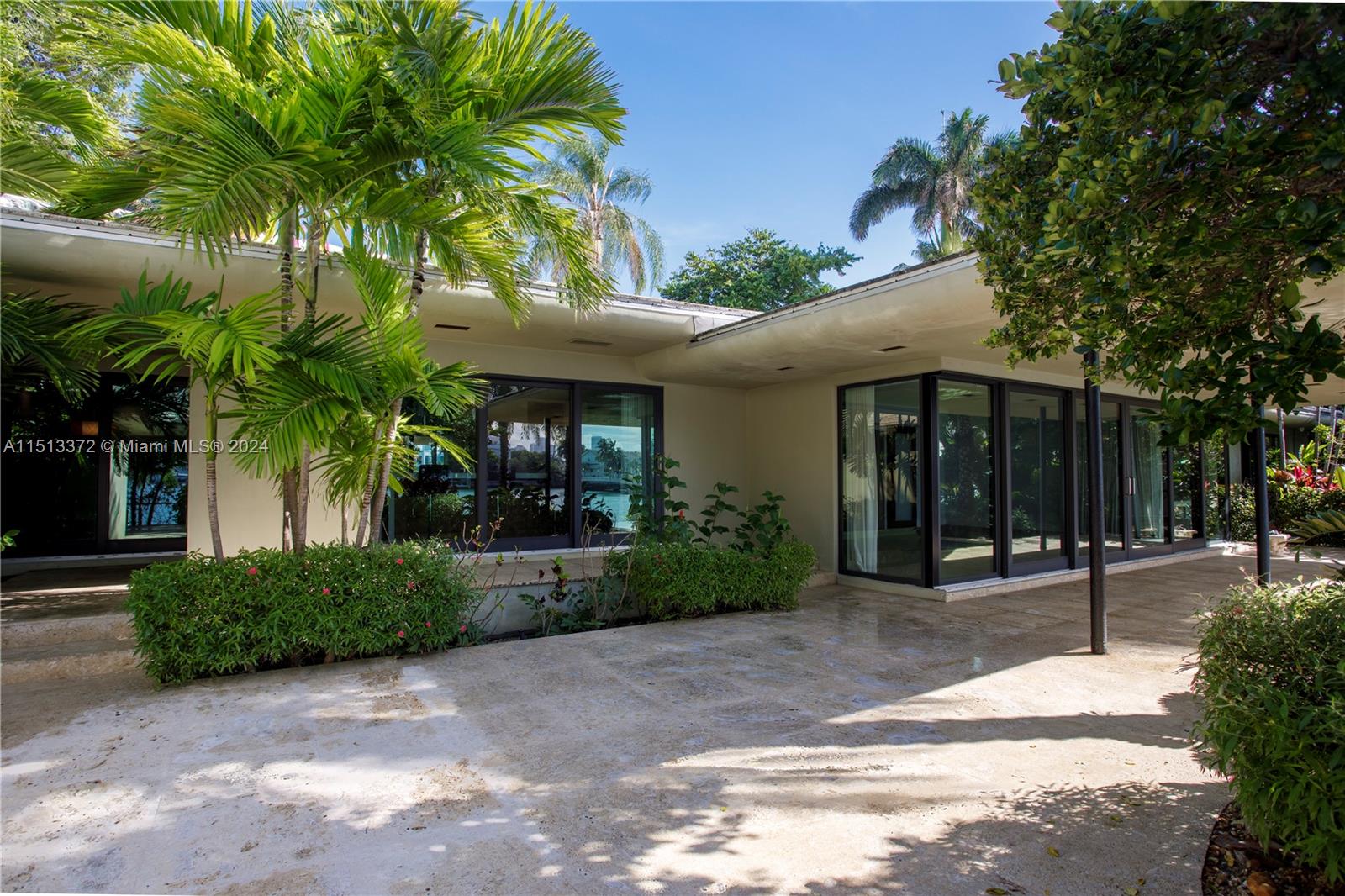 SAN MARINO ISLAND - Residential