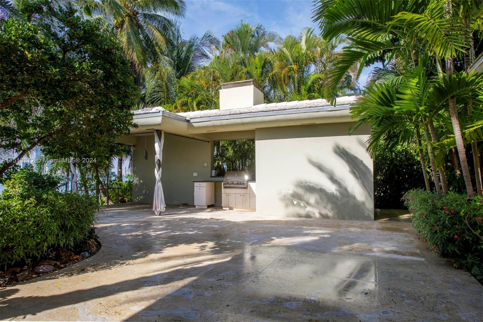 SAN MARINO ISLAND - Residential