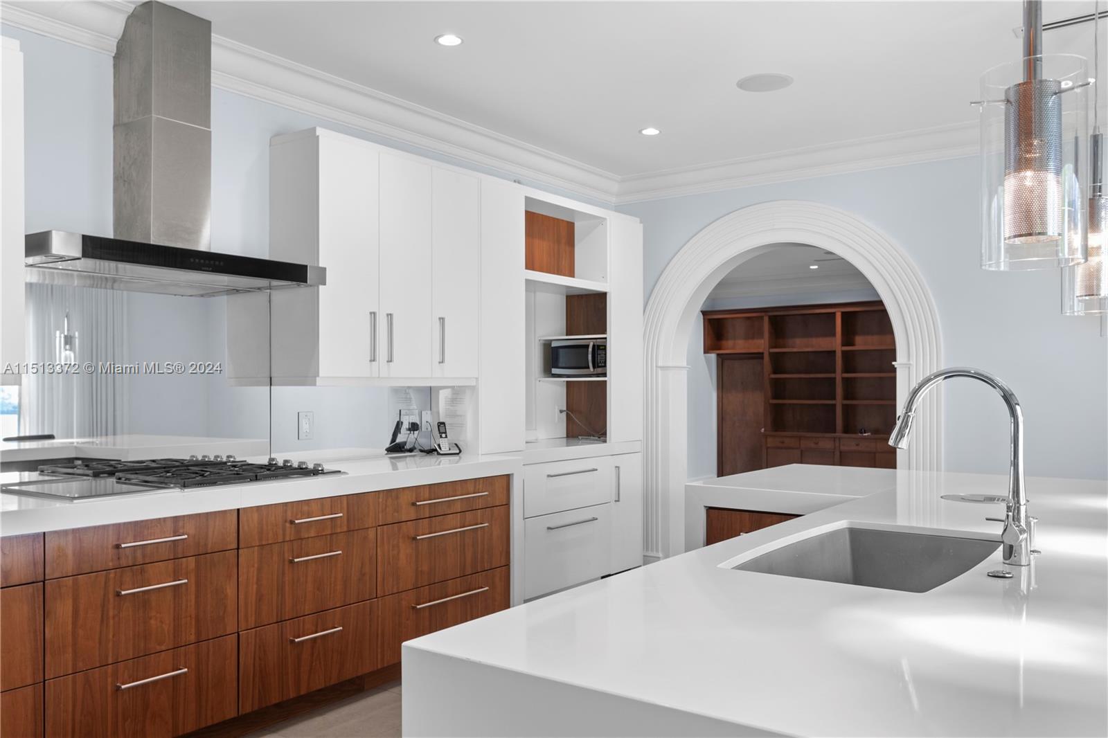 SAN MARINO ISLAND - Residential