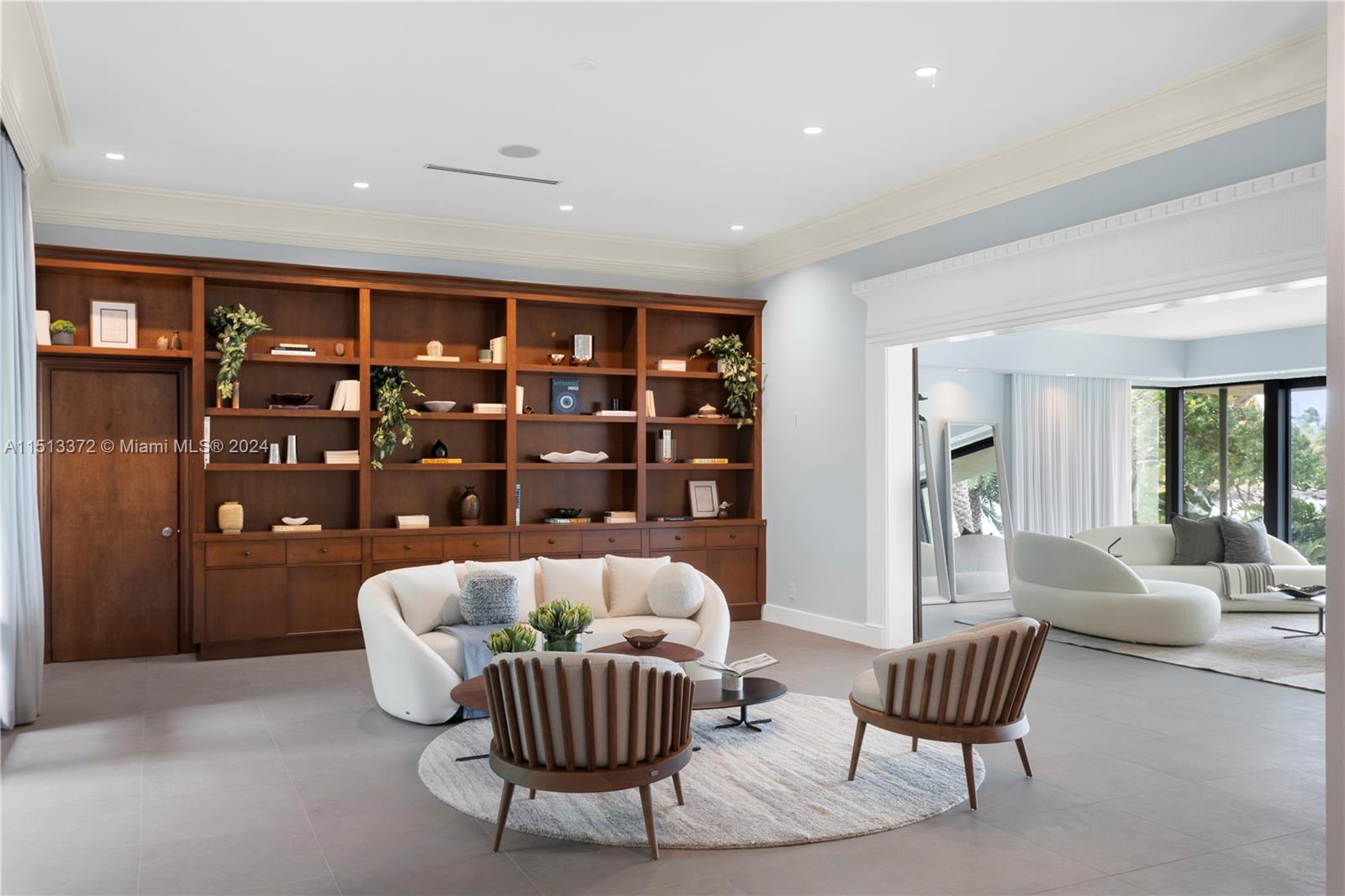 SAN MARINO ISLAND - Residential