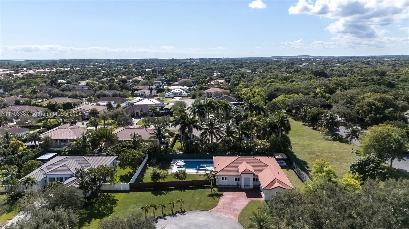 Cutler Bay, Florida 33157, United States, 4 Bedrooms Bedrooms, ,4 BathroomsBathrooms,Residential,Active,28902