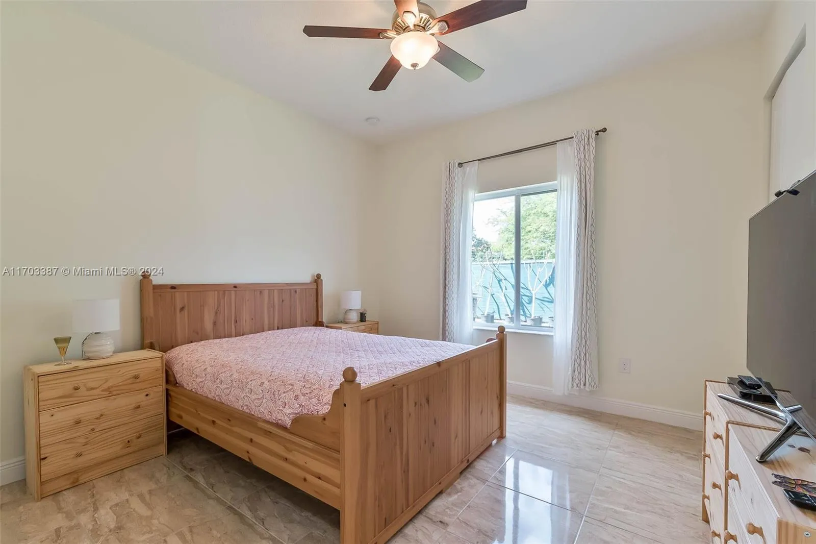 Cutler Bay, Florida 33157, United States, 4 Bedrooms Bedrooms, ,4 BathroomsBathrooms,Residential,Active,28902