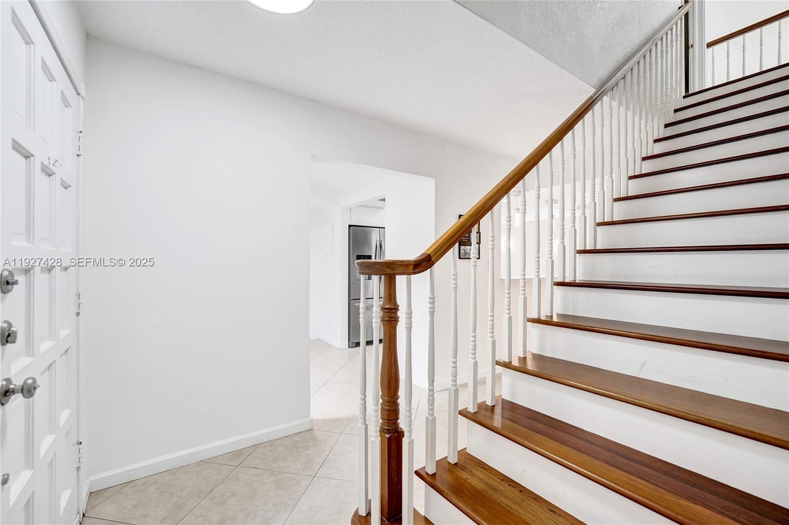 TOWNHOUSES OF EMERALD HIL - Residential