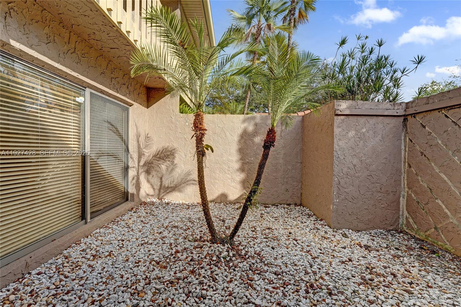 TOWNHOUSES OF EMERALD HIL - Residential