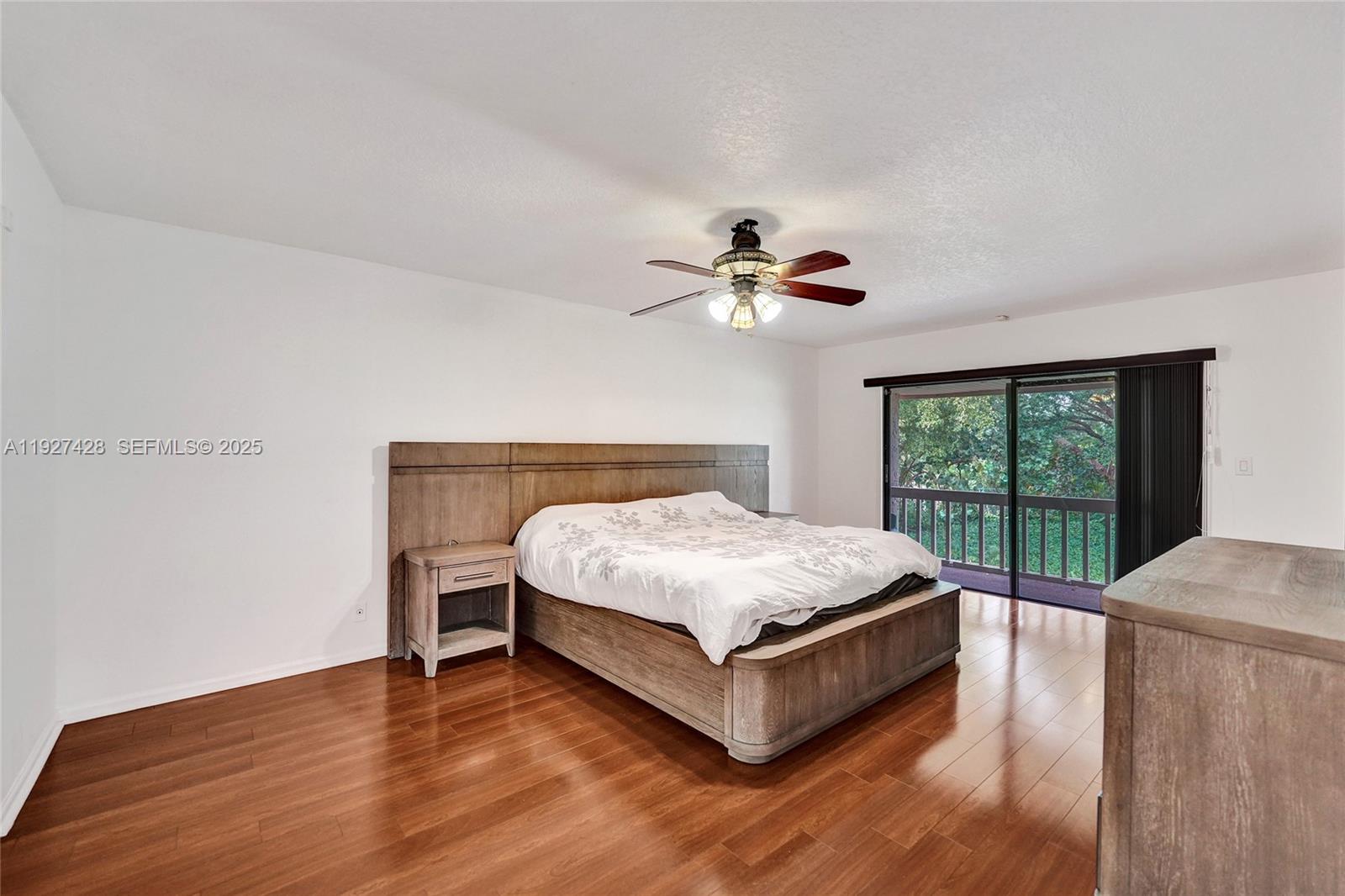 TOWNHOUSES OF EMERALD HIL - Residential