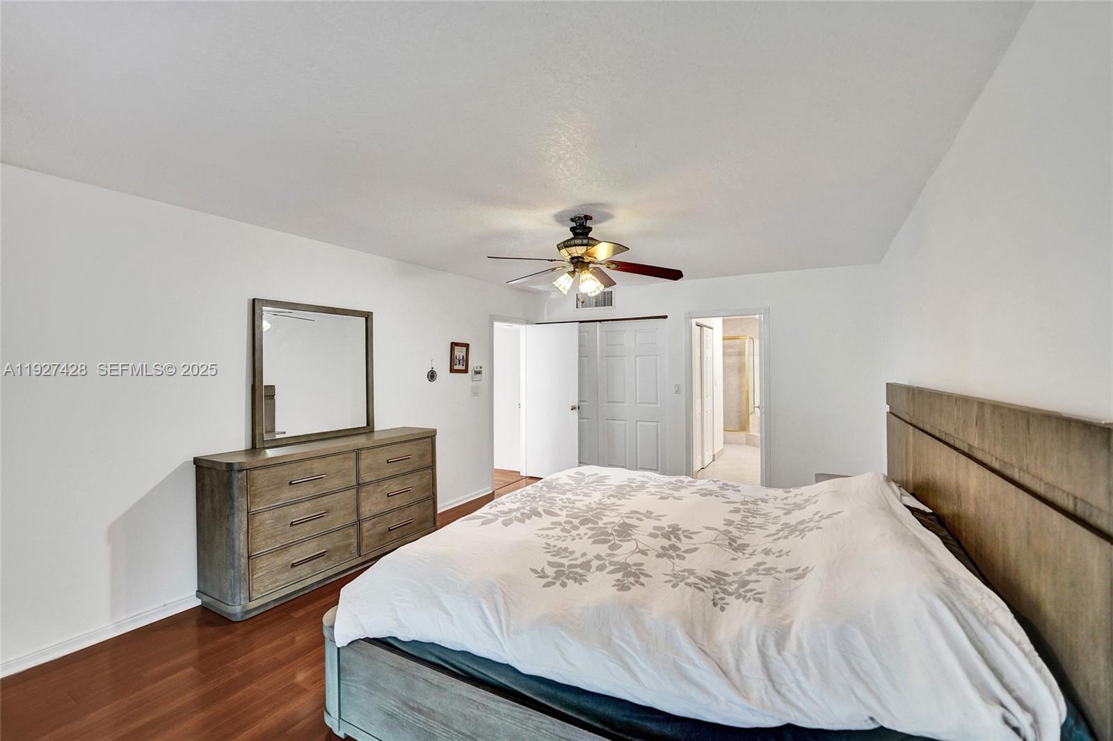 TOWNHOUSES OF EMERALD HIL - Residential