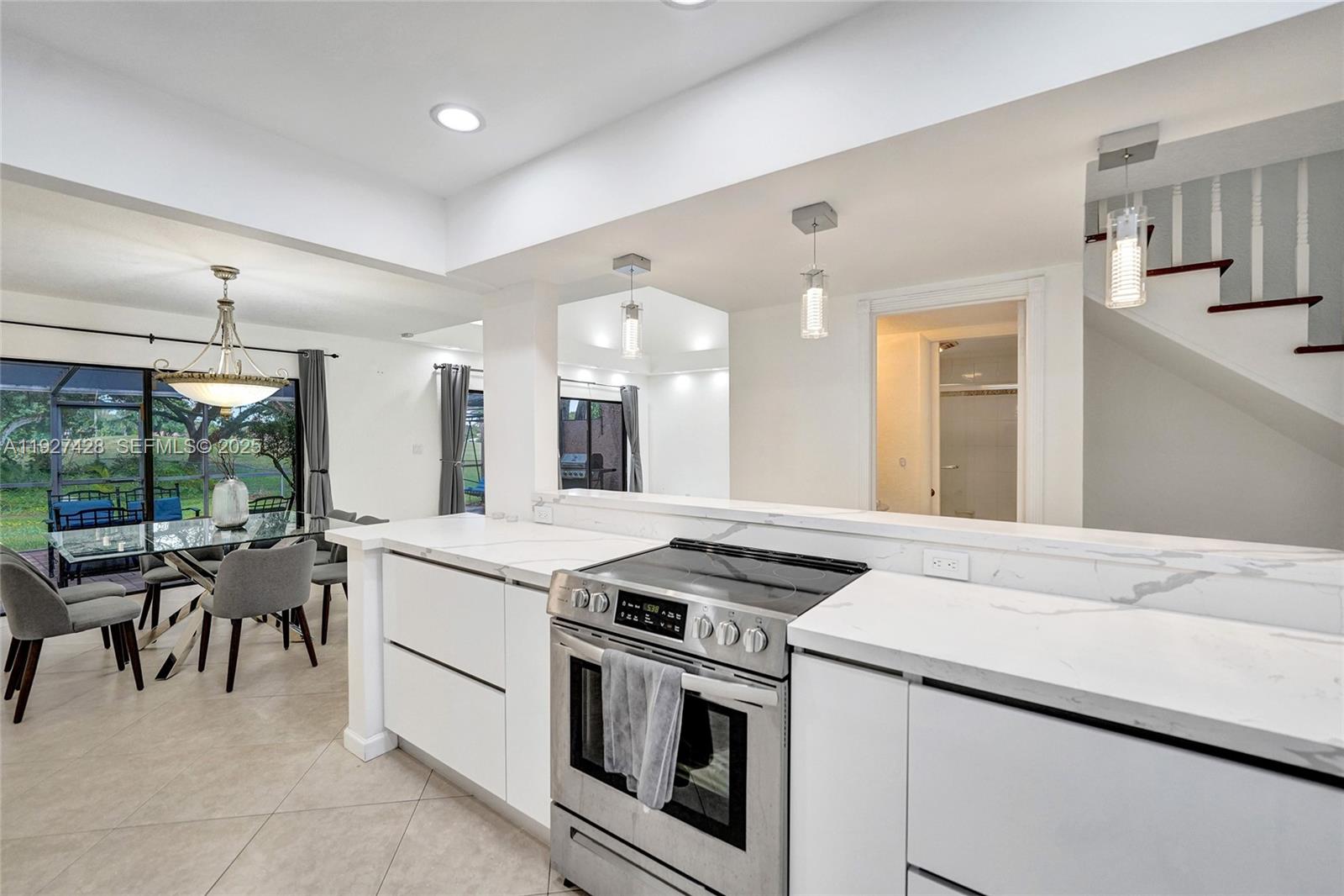 TOWNHOUSES OF EMERALD HIL - Residential