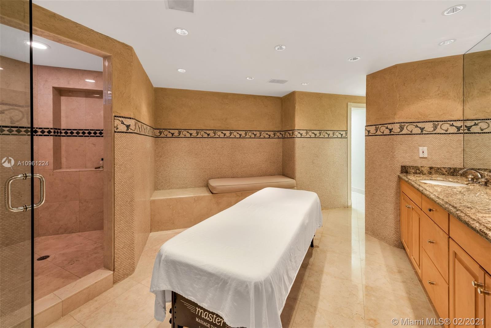 GOLDEN BEACH SEC A - Residential