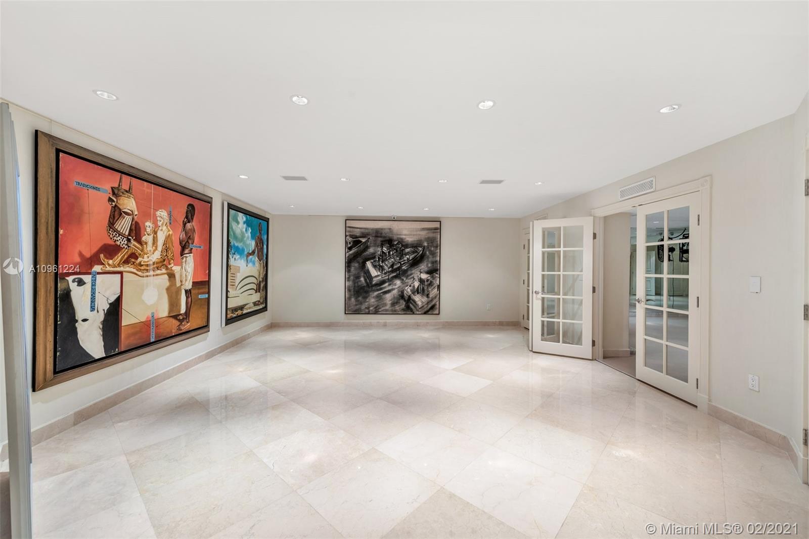 GOLDEN BEACH SEC A - Residential