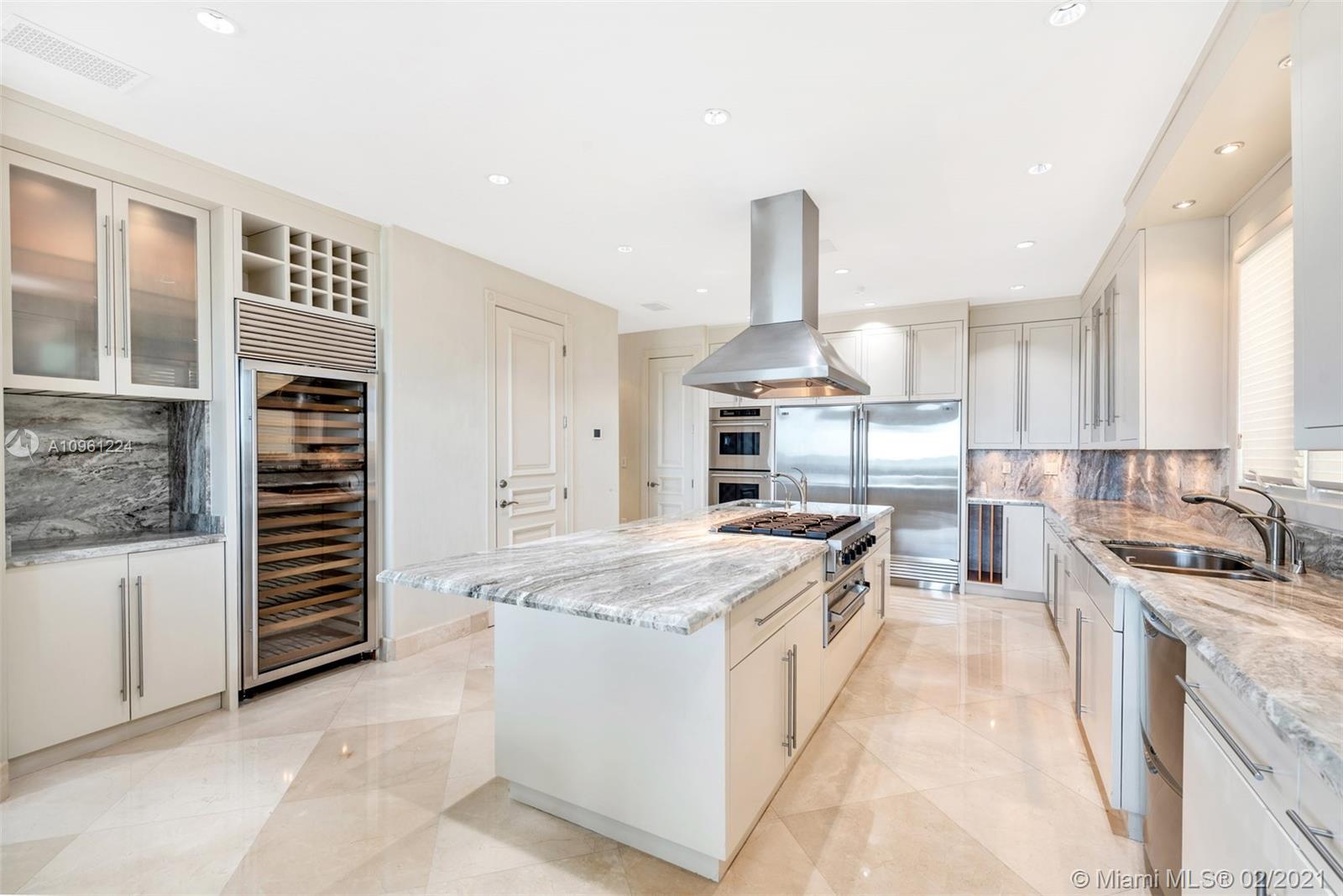 GOLDEN BEACH SEC A - Residential