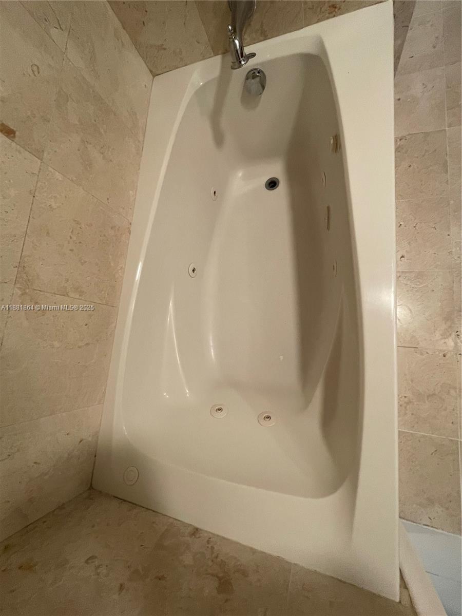 WHITE EGRET CONDO - Residential Lease