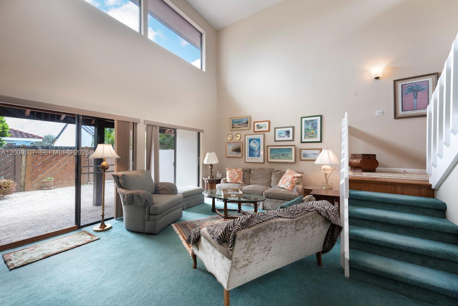 KENLAND COURT - Residential