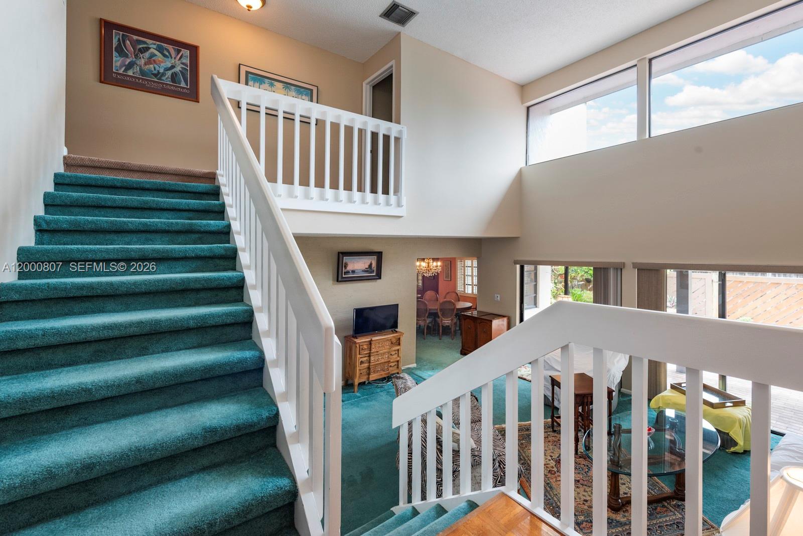 KENLAND COURT - Residential