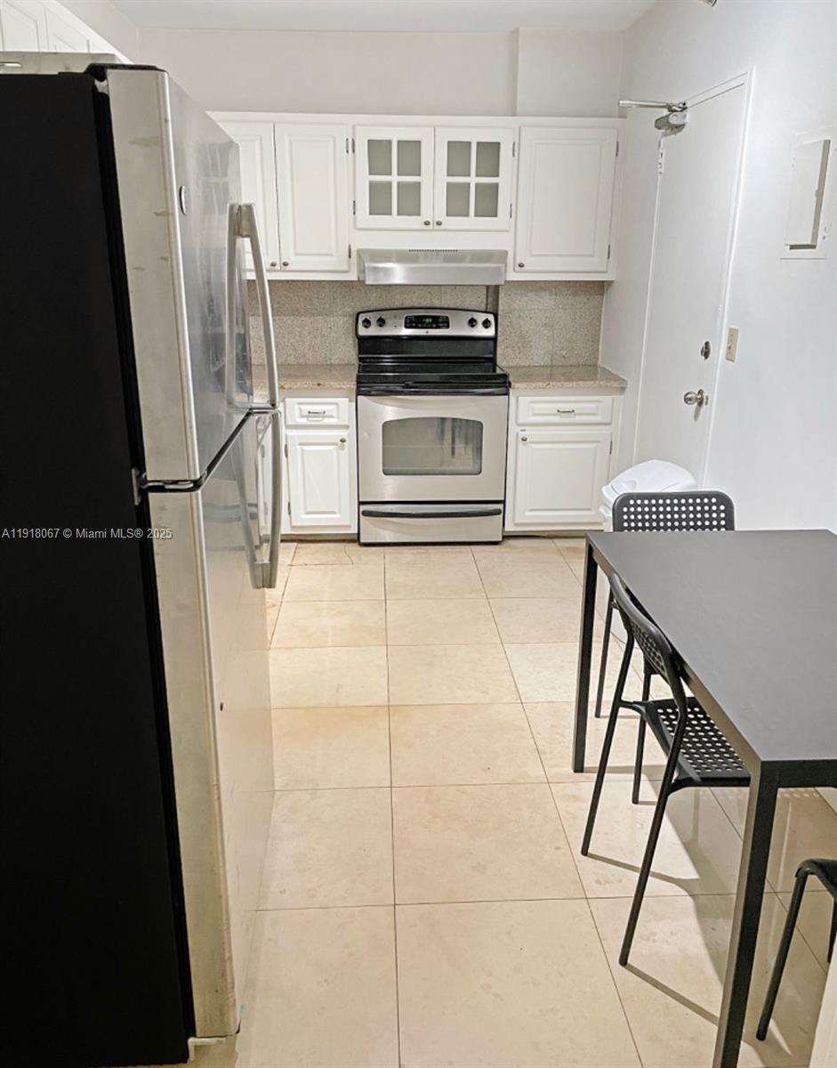 THE PLAZA OF BAL HARBOUR - Residential