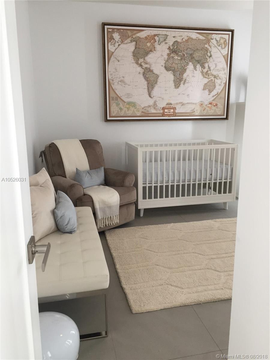 CAMERON'S CORNER CONDO - Residential Lease