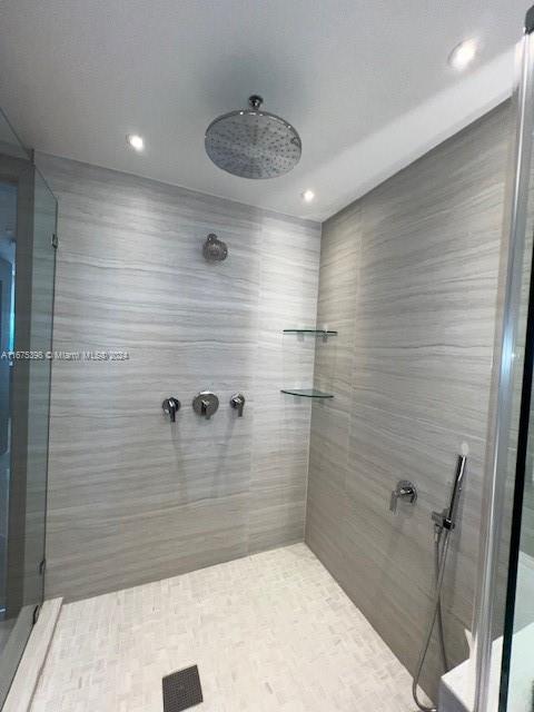 ACQUALINA OCEAN RESIDENCES - Residential