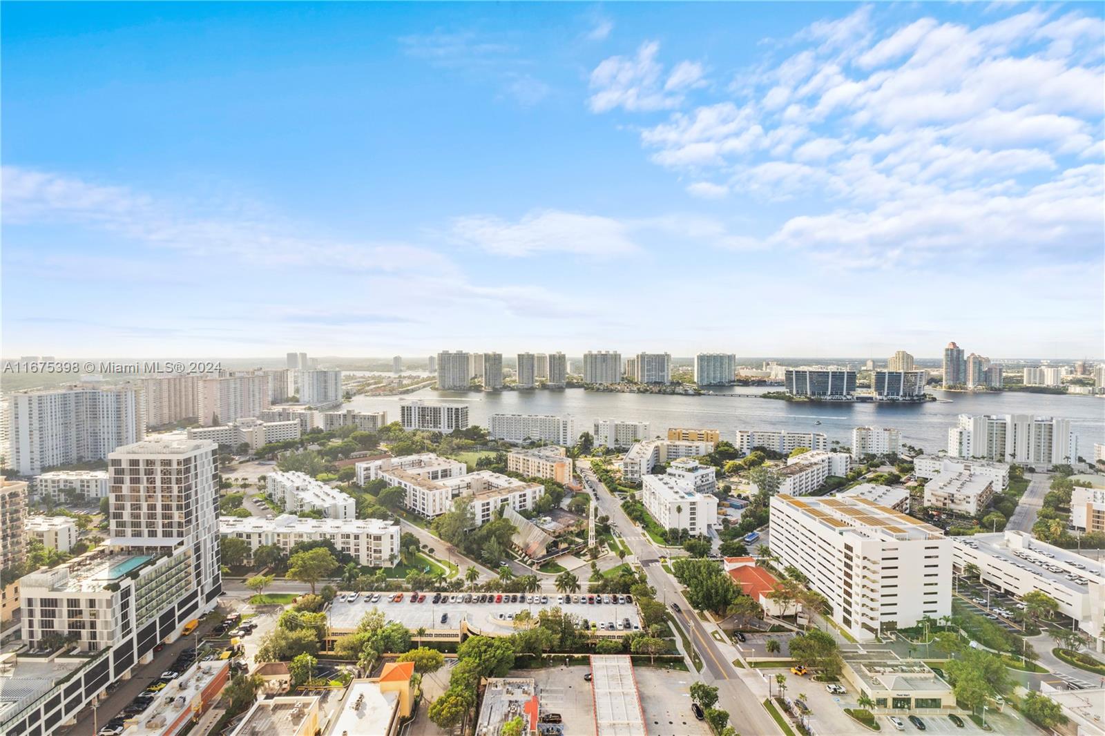 ACQUALINA OCEAN RESIDENCES - Residential