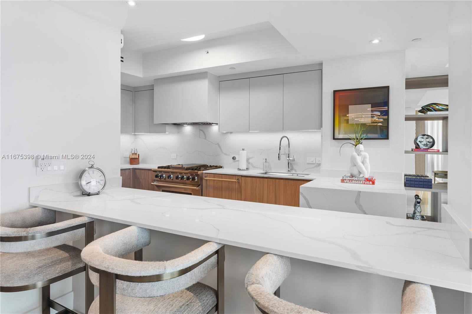 ACQUALINA OCEAN RESIDENCES - Residential