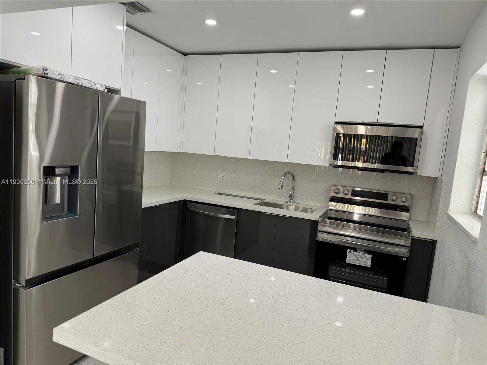 SHERIDAN PARK - Residential