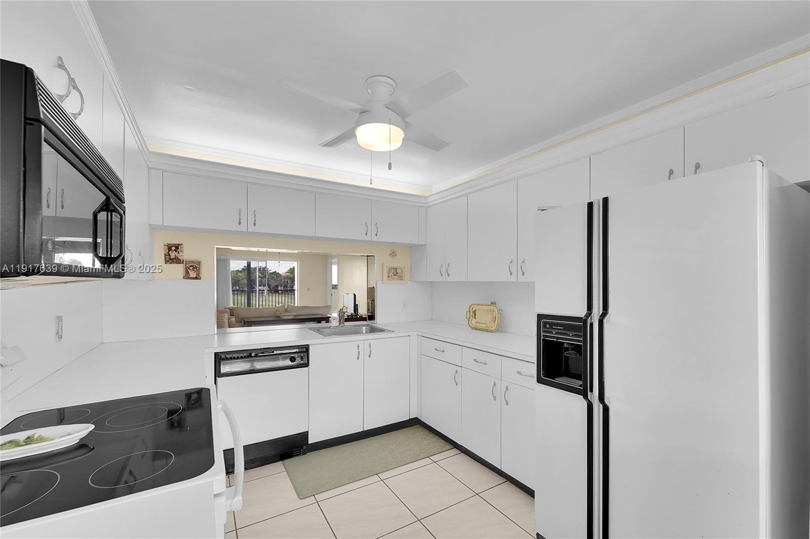 SUNRISE LAKES 190 CONDO - Residential