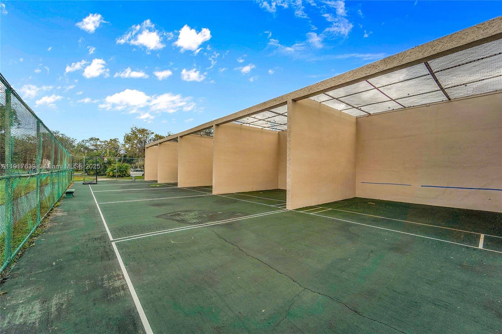 SUNRISE LAKES 190 CONDO - Residential